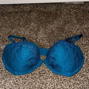 Victoria secret 38DD